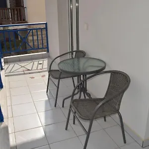 κάντε κράτηση εδώ